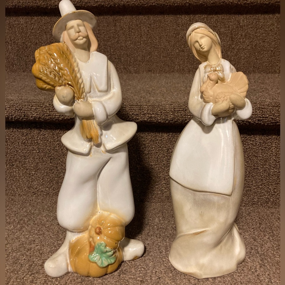 Thanksgiving Traditions Pilgrims by Cracker Barrel